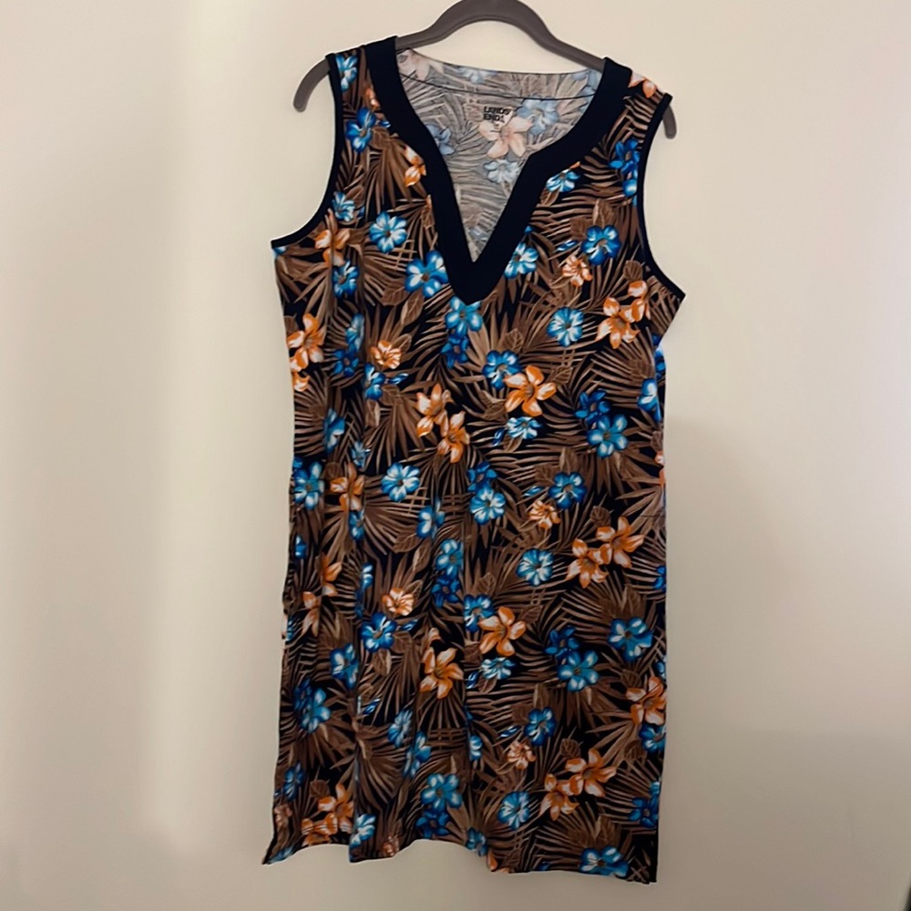 Lands End floral dress size L. Vneck